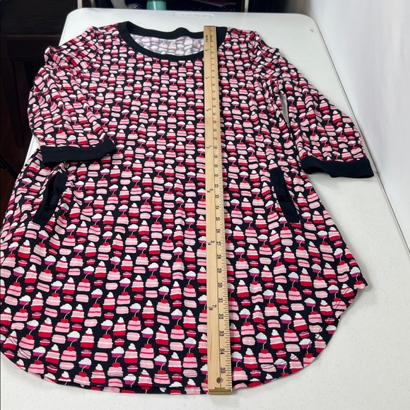 Kate Spade Sz Large Cupcake Print Sleep Shirt Pink & Red Pockets EUC - Picture 7 of 10